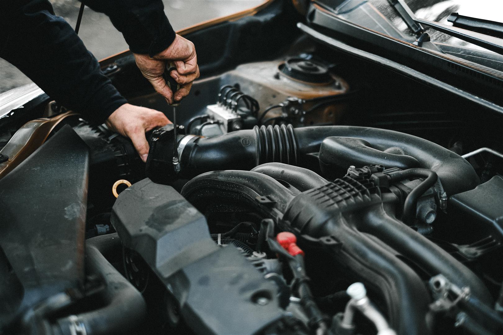 5 Signs That You Need A Car Service Near You Soon
